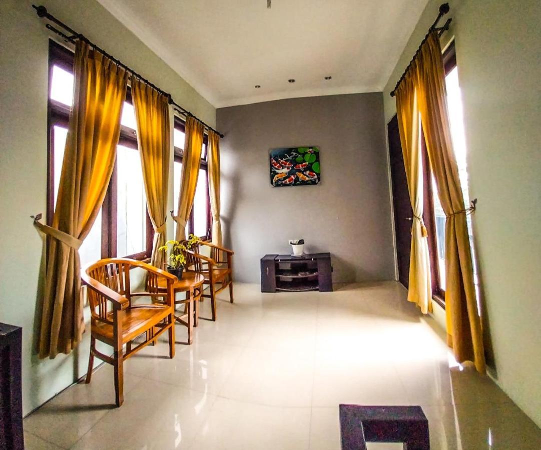 יוגיאקרטה Gated 3Br Residence - 10 Mins From Malioboro מראה חיצוני תמונה